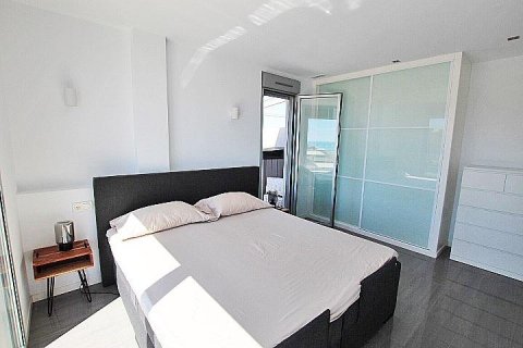 Apartment for sale in Guardamar del Segura, Alicante, Spain 3 bedrooms, 123 sq.m. No. 196821 - photo 18