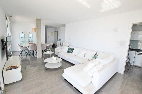 Apartment for sale in Guardamar del Segura, Alicante, Spain 3 bedrooms, 123 sq.m. No. 196821 - photo 13