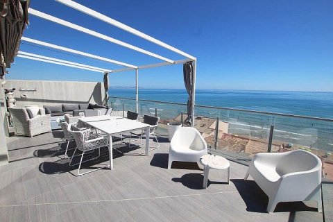 Apartment for sale in Guardamar del Segura, Alicante, Spain 3 bedrooms, 123 sq.m. No. 196821 - photo 26