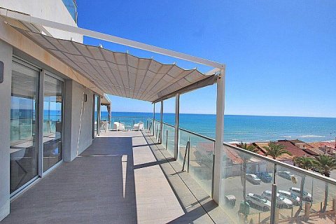 Apartment for sale in Guardamar del Segura, Alicante, Spain 3 bedrooms, 123 sq.m. No. 196821 - photo 5