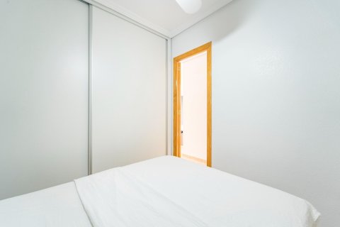 Townhouse for sale in Torrevieja, Alicante, Spain 4 bedrooms, 80 sq.m. No. 196820 - photo 22