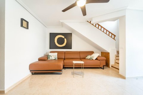 Townhouse for sale in Torrevieja, Alicante, Spain 4 bedrooms, 80 sq.m. No. 196820 - photo 9