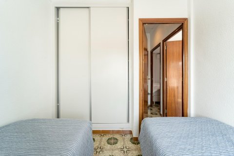Townhouse for sale in Torrevieja, Alicante, Spain 4 bedrooms, 80 sq.m. No. 196820 - photo 18