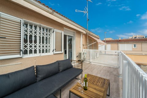Townhouse for sale in Torrevieja, Alicante, Spain 4 bedrooms, 80 sq.m. No. 196820 - photo 25