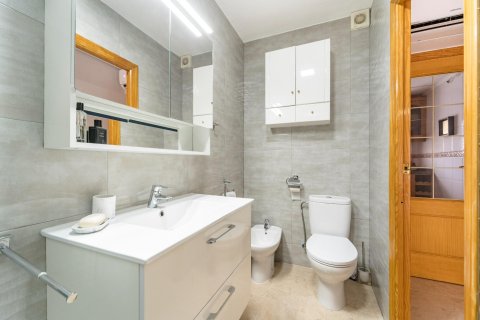 Townhouse for sale in Torrevieja, Alicante, Spain 4 bedrooms, 80 sq.m. No. 196820 - photo 15