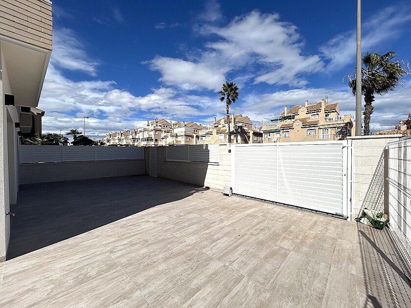 Lägenhet i Torrevieja, Alicante, Spanien 3 sovrum, 117 kvm. Nr. 103357