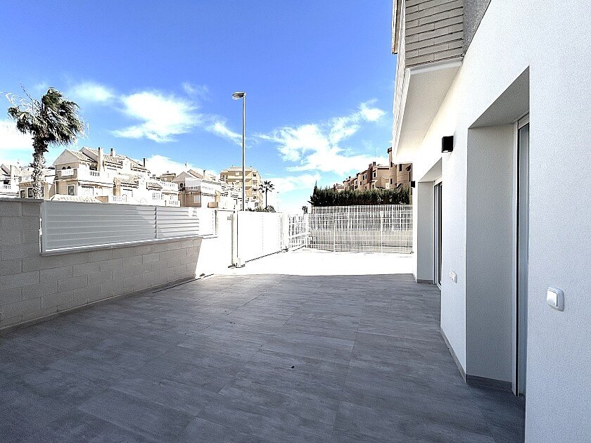 Lägenhet i Torrevieja, Alicante, Spanien 3 sovrum, 117 kvm. Nr. 103357