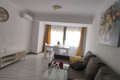 Продажа квартиры в Аликанте, Испания 3 спальни, 83м2 №166691 - фото 5
