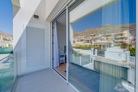 Villa zur Miete Finestrat, Alicante, Spanien 3 Schlafzimmer, 180 m2 Nr. 109005 - Foto 30