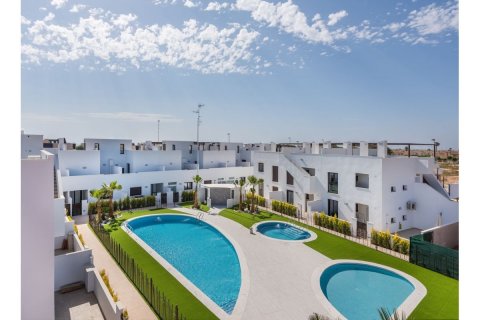 Bungalow for sale Torre de la Horadada, Alicante, Spain 3 bedrooms, 78 sq.m. No. 108988 - photo 2