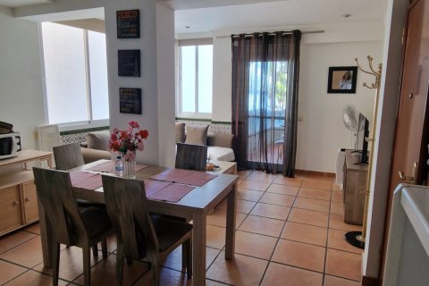 House à Estepona, Malaga, Espagne 1 chambre, 40 m2 No. 193507