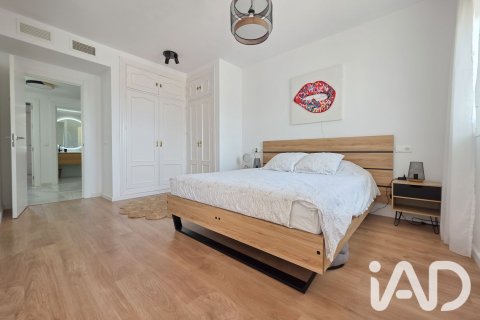Kamienica w Rincon de la Victoria, Malaga, Hiszpania 4 sypialnie, 240 mkw. nr 193503 – zdjęcie 20