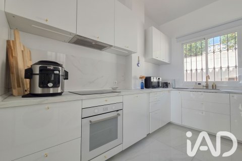 Kamienica w Rincon de la Victoria, Malaga, Hiszpania 4 sypialnie, 240 mkw. nr 193503 – zdjęcie 9