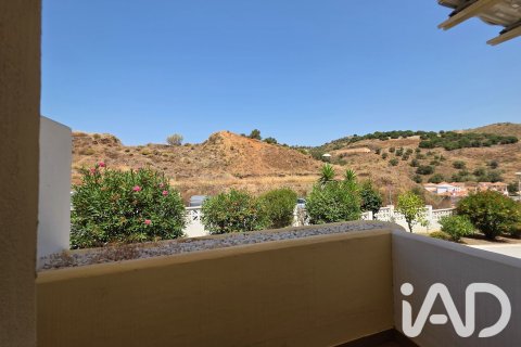 Kamienica w Rincon de la Victoria, Malaga, Hiszpania 4 sypialnie, 240 mkw. nr 193503 – zdjęcie 27