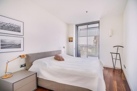 Apartamento en venta en Barcelona, España 3 dormitorios, 100 m2 No. 177353 - foto 25