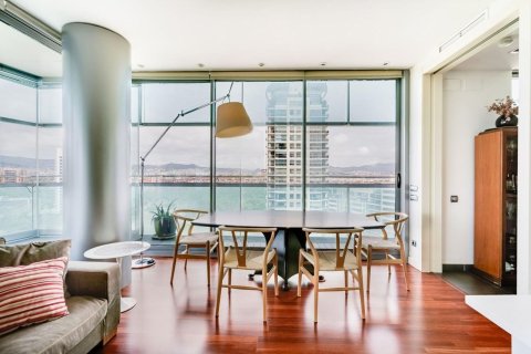 Apartamento en venta en Barcelona, España 3 dormitorios, 100 m2 No. 177353 - foto 24