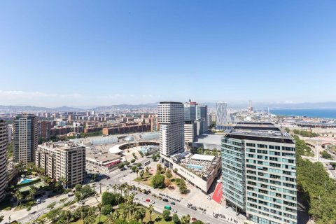 Wohnung zum Verkauf in Barcelona, Spanien 3 Schlafzimmer, 145 m2 Nr. 177351 - Foto 4
