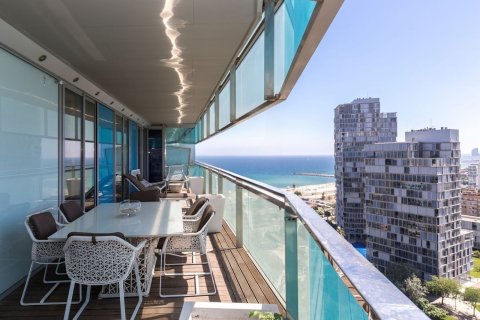 Apartment à Barcelona, Espagne 3 chambres, 145 m2 No. 177351