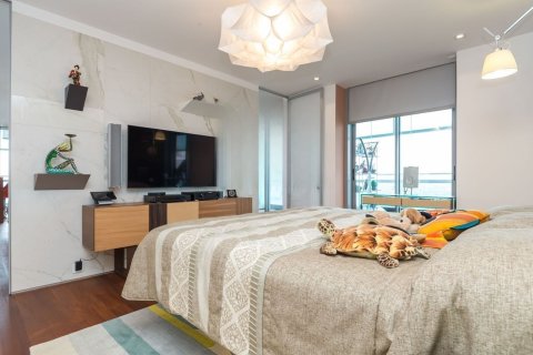 Apartment for sale in Barcelona, Spain 1 bedroom, 133 sq.m. No. 177352 - photo 20
