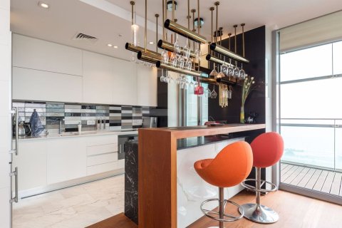 Apartment for sale in Barcelona, Spain 1 bedroom, 133 sq.m. No. 177352 - photo 26