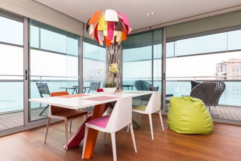 Apartment for sale in Barcelona, Spain 1 bedroom, 133 sq.m. No. 177352 - photo 16