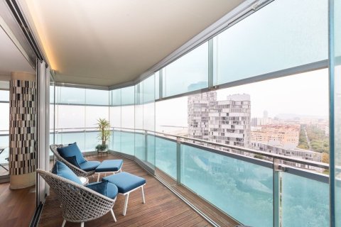 Apartment for sale in Barcelona, Spain 1 bedroom, 133 sq.m. No. 177352 - photo 6