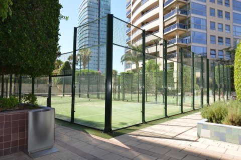 Apartment for sale in Barcelona, Spain 4 bedrooms, 141 sq.m. No. 177355 - photo 30