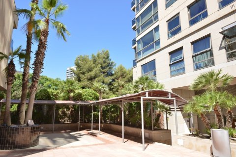 Apartment for sale in Barcelona, Spain 4 bedrooms, 141 sq.m. No. 177355 - photo 24