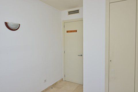 Apartment for sale in Barcelona, Spain 4 bedrooms, 141 sq.m. No. 177355 - photo 15