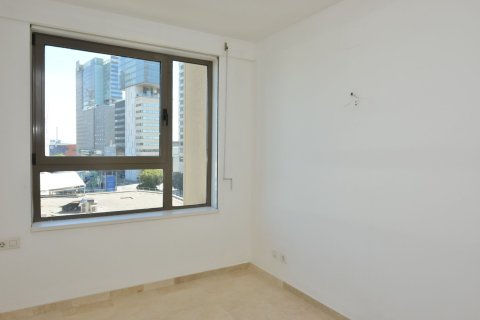Apartment for sale in Barcelona, Spain 4 bedrooms, 141 sq.m. No. 177355 - photo 12