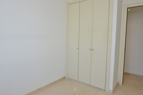 Apartment for sale in Barcelona, Spain 4 bedrooms, 141 sq.m. No. 177355 - photo 13