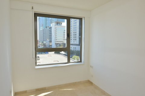 Apartment for sale in Barcelona, Spain 4 bedrooms, 141 sq.m. No. 177355 - photo 10