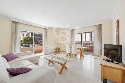 Apartment à vendre à Marbella, Malaga, Espagne, 2 chambres, 106 m2 No. 157907 - photo 2