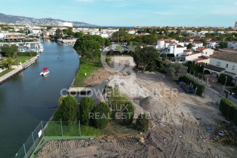 Tomt till salu i Empuriabrava, Girona, Spanien 500 kvm. Nr. 159361 - foto 2