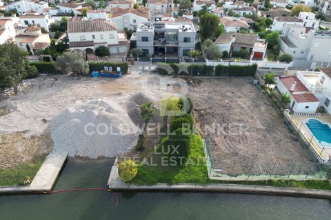 Tomt till salu i Empuriabrava, Girona, Spanien 500 kvm. Nr. 159361 - foto 4