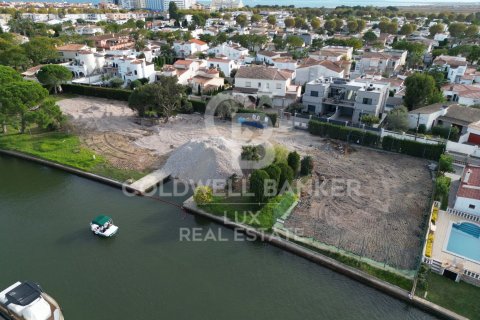 Tomt till salu i Empuriabrava, Girona, Spanien 500 kvm. Nr. 159361 - foto 1