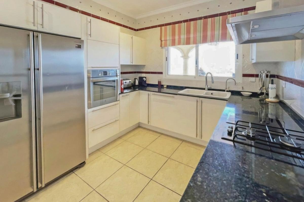 Villa in Pedreguer, Alicante, Spain 6 bedrooms, 444 sq.m. No. 148941