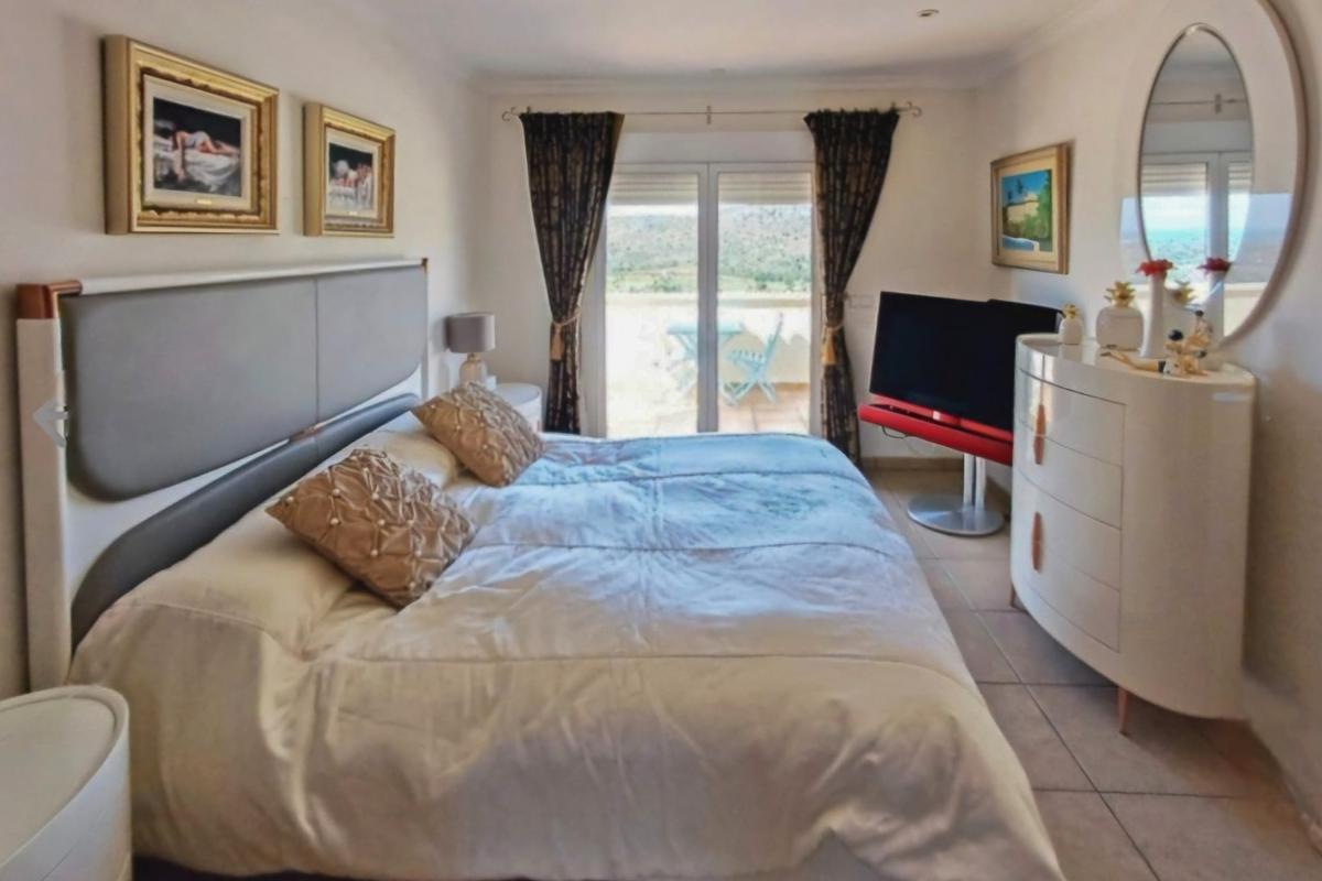 Villa in Pedreguer, Alicante, Spain 6 bedrooms, 444 sq.m. No. 148941