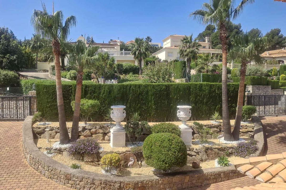 Villa in Pedreguer, Alicante, Spain 6 bedrooms, 444 sq.m. No. 148941