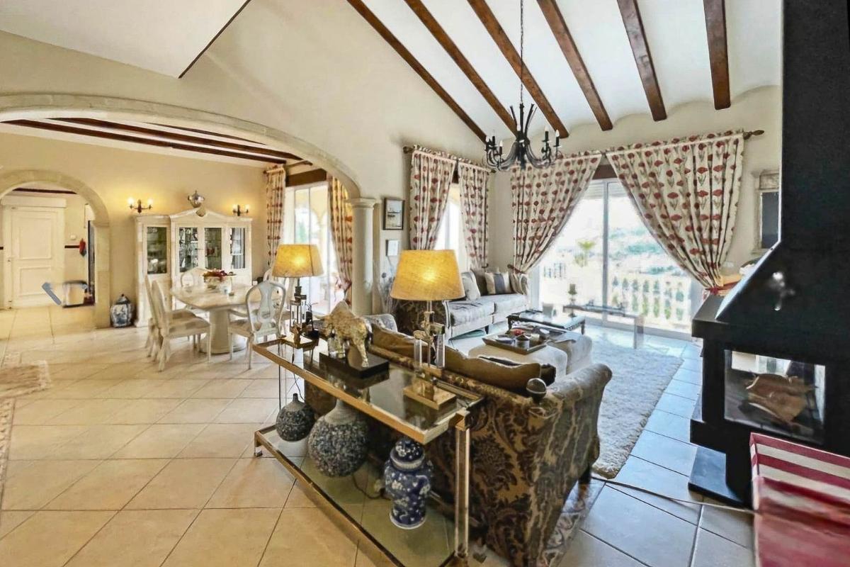 Villa in Pedreguer, Alicante, Spain 6 bedrooms, 444 sq.m. No. 148941