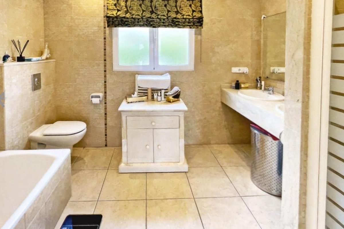 Villa in Pedreguer, Alicante, Spain 6 bedrooms, 444 sq.m. No. 148941
