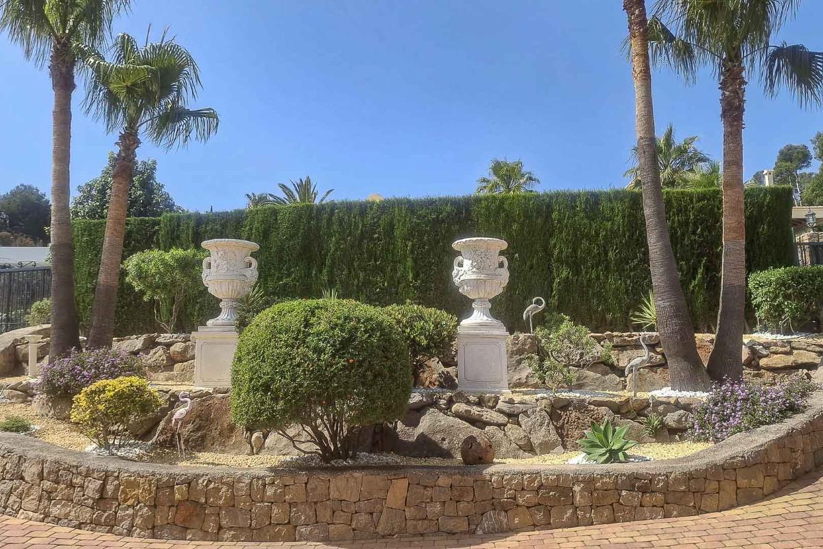 Villa in Pedreguer, Alicante, Spain 6 bedrooms, 444 sq.m. No. 148941
