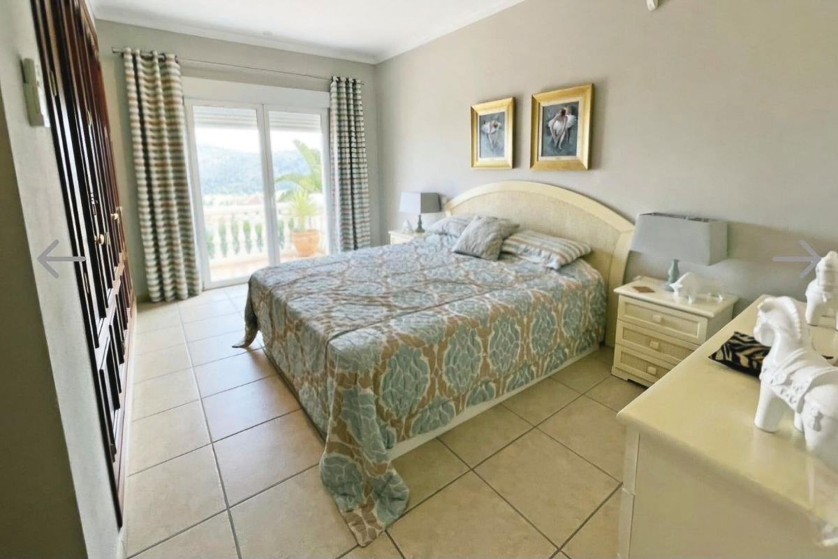 Villa in Pedreguer, Alicante, Spain 6 bedrooms, 444 sq.m. No. 148941