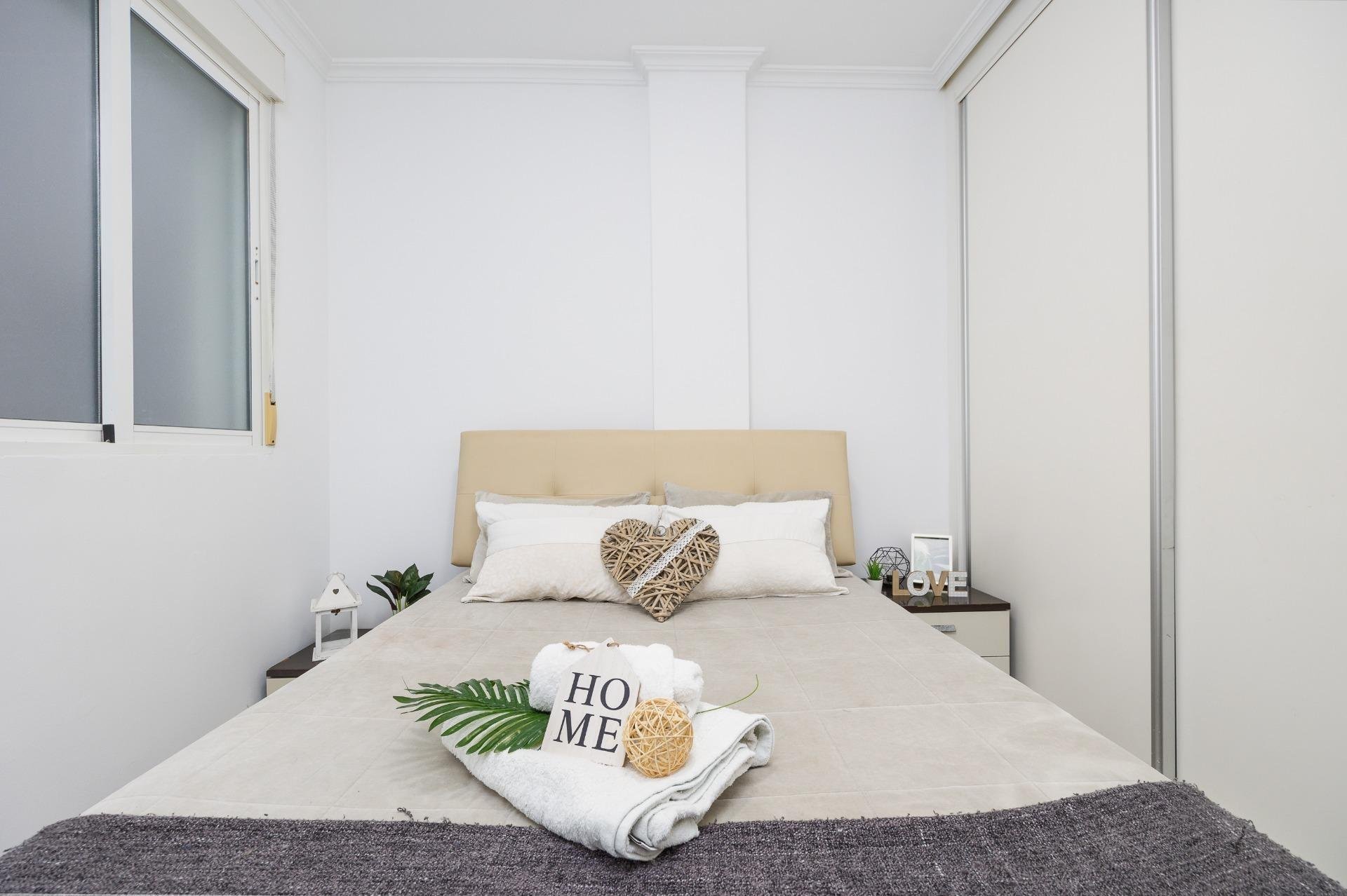 Apartment in Torrevieja, Alicante, Spain 2 bedrooms, 64 sq.m. No. 184267