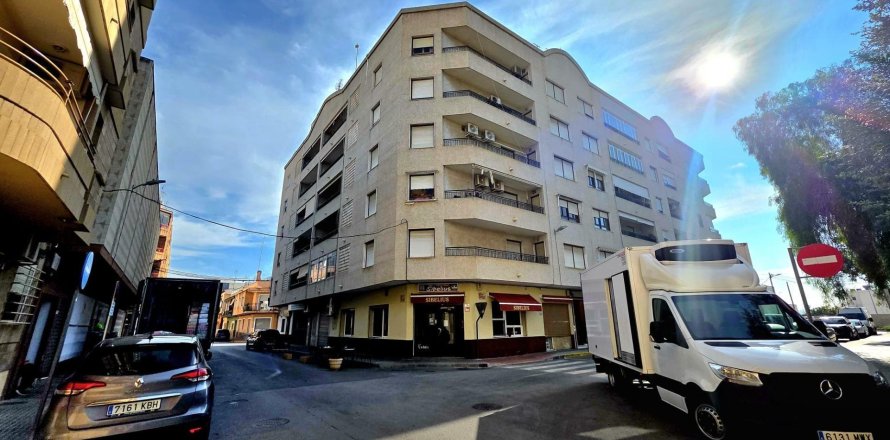 Apartment in Almoradi, Alicante, Spain 3 bedrooms, 129 sq.m. No. 184265