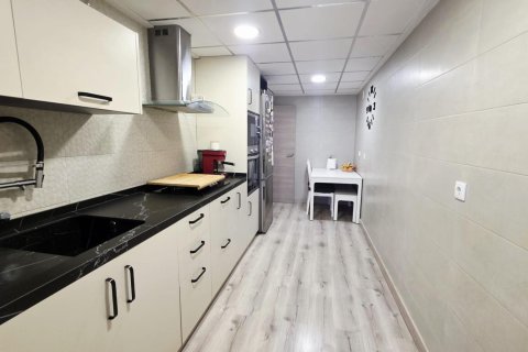 Apartment for sale in Almoradi, Alicante, Spain 3 bedrooms, 129 sq.m. No. 184265 - photo 17