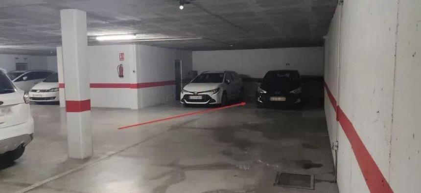 Garage in Alicante, Spain No. 184264
