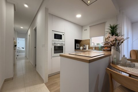 Apartamento en venta en Torrevieja, Alicante, España 3 dormitorios, 84 m2 No. 184439 - foto 10