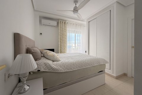 Apartamento en venta en Torrevieja, Alicante, España 3 dormitorios, 84 m2 No. 184439 - foto 23