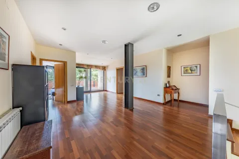 Сasa en venta en Matadepera, Barcelona, España 7 dormitorios, 477 m2 No. 167737 - foto 5